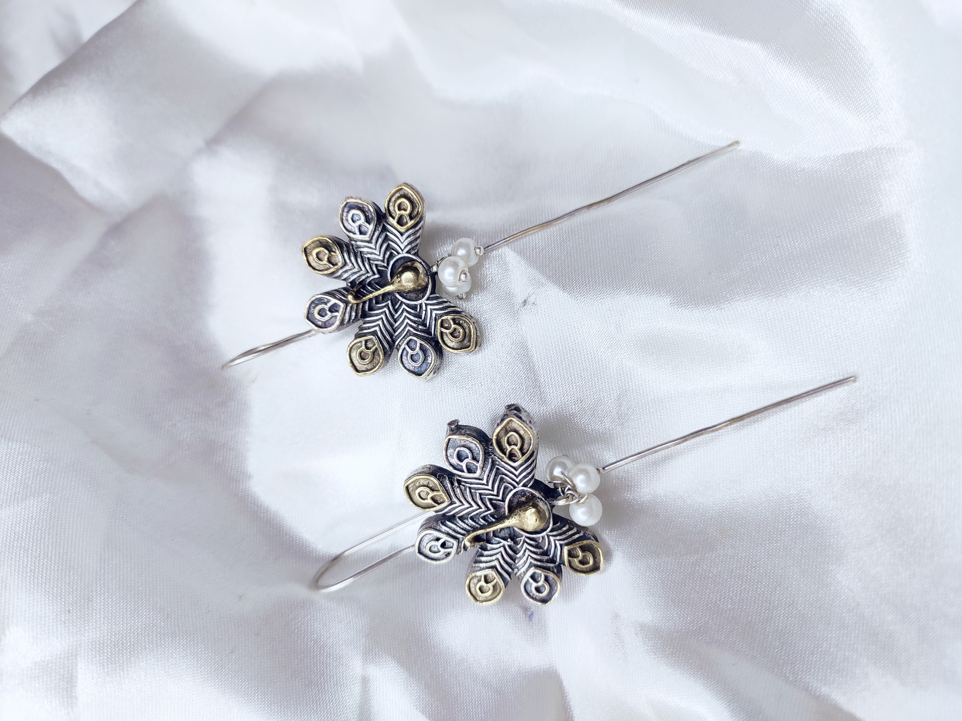 'Mayura's Embrace' Dual-Tone Ear Cuff